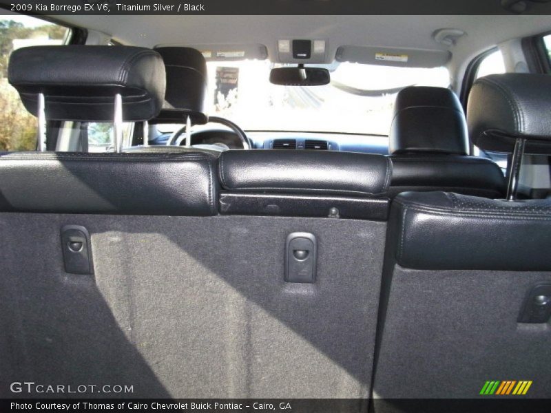 Titanium Silver / Black 2009 Kia Borrego EX V6