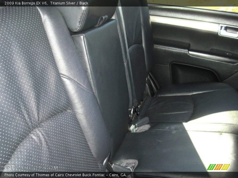Titanium Silver / Black 2009 Kia Borrego EX V6