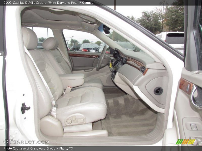 White Diamond Pearl / Oatmeal 2002 Cadillac DeVille Sedan