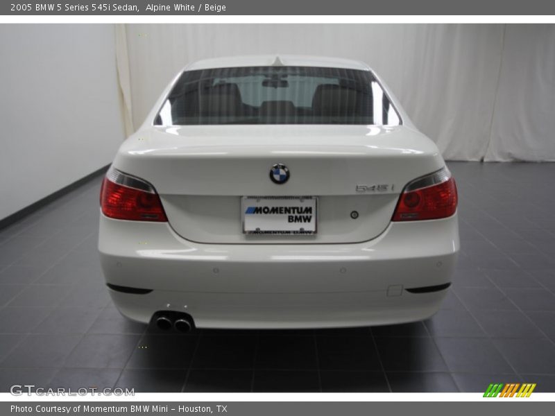 Alpine White / Beige 2005 BMW 5 Series 545i Sedan