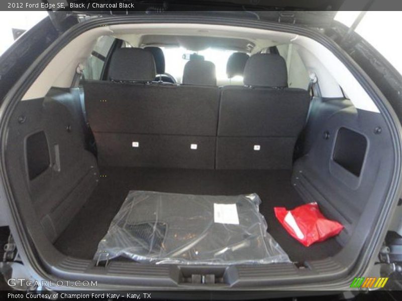  2012 Edge SE Trunk