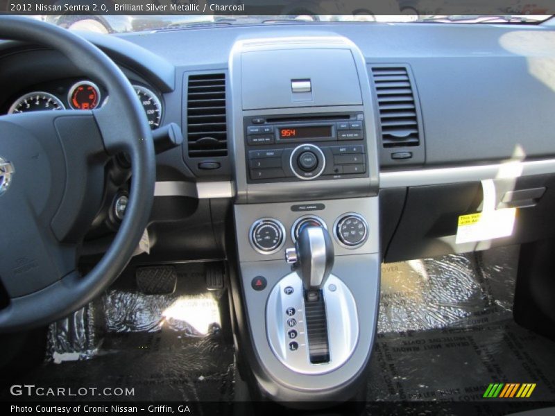 Brilliant Silver Metallic / Charcoal 2012 Nissan Sentra 2.0