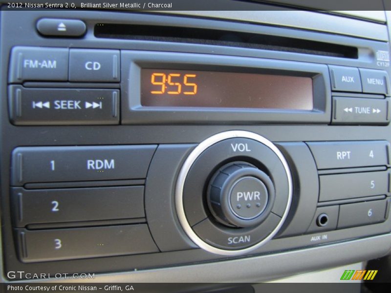 Brilliant Silver Metallic / Charcoal 2012 Nissan Sentra 2.0