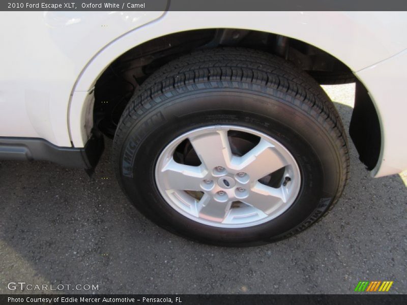 Oxford White / Camel 2010 Ford Escape XLT