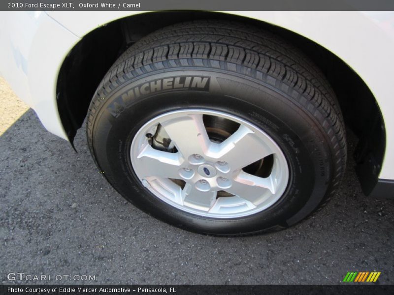 Oxford White / Camel 2010 Ford Escape XLT