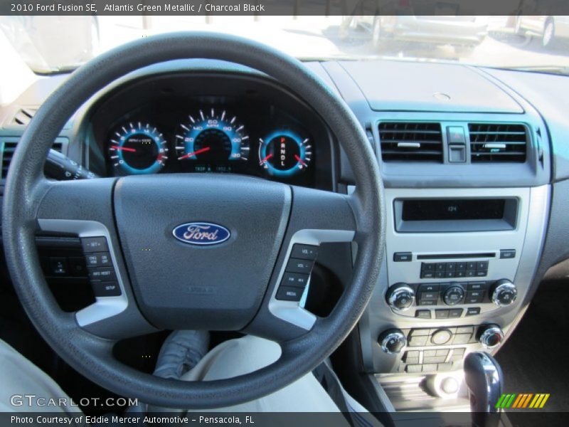 Atlantis Green Metallic / Charcoal Black 2010 Ford Fusion SE