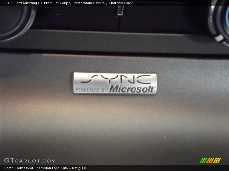 Performance White / Charcoal Black 2012 Ford Mustang GT Premium Coupe