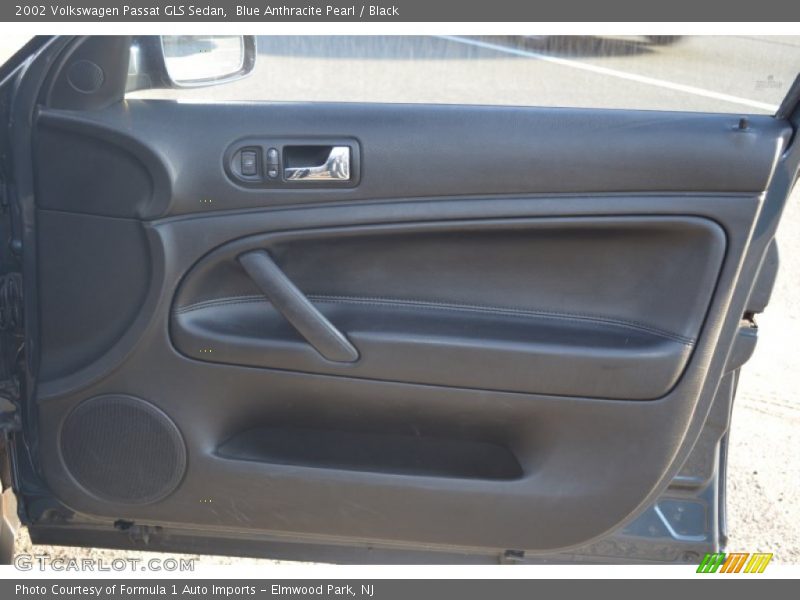 Blue Anthracite Pearl / Black 2002 Volkswagen Passat GLS Sedan