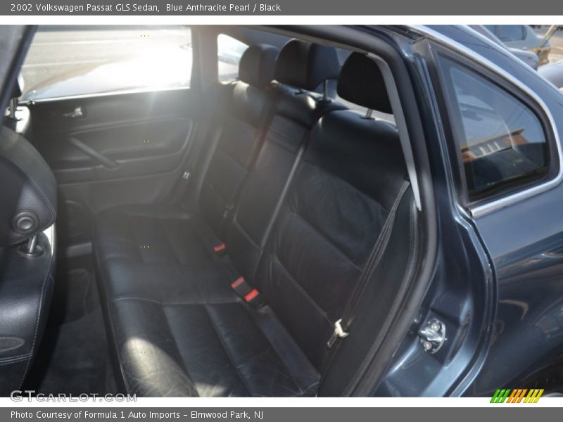 Blue Anthracite Pearl / Black 2002 Volkswagen Passat GLS Sedan