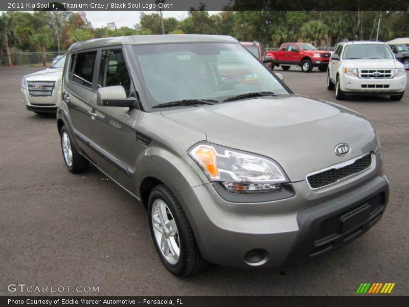 Titanium Gray / Black Soul Logo Cloth 2011 Kia Soul +