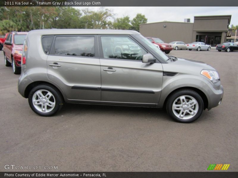 Titanium Gray / Black Soul Logo Cloth 2011 Kia Soul +