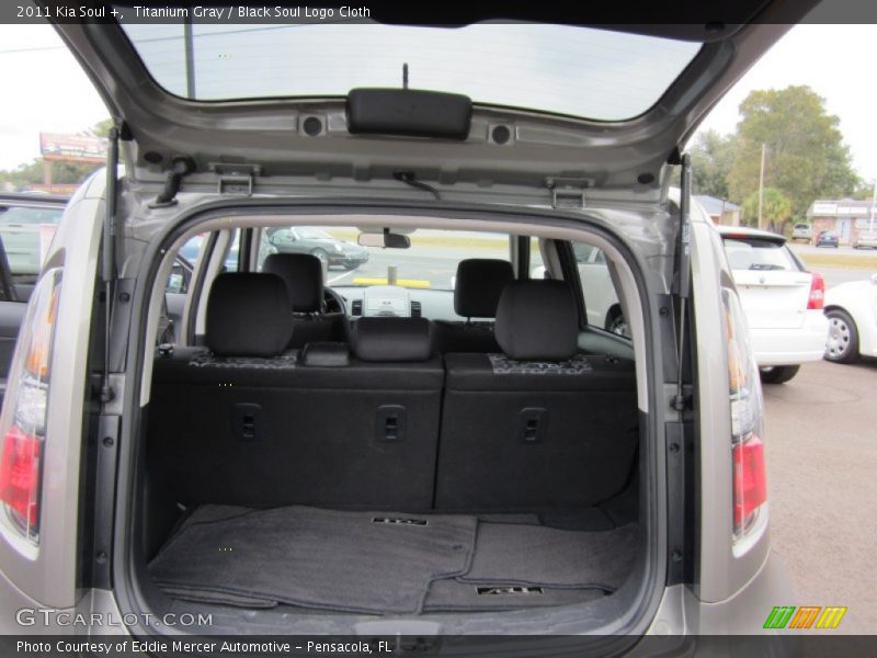 Titanium Gray / Black Soul Logo Cloth 2011 Kia Soul +