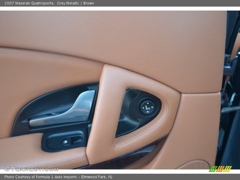 Grey Metallic / Brown 2007 Maserati Quattroporte