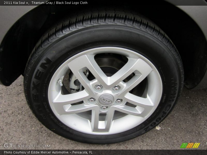 Titanium Gray / Black Soul Logo Cloth 2011 Kia Soul +