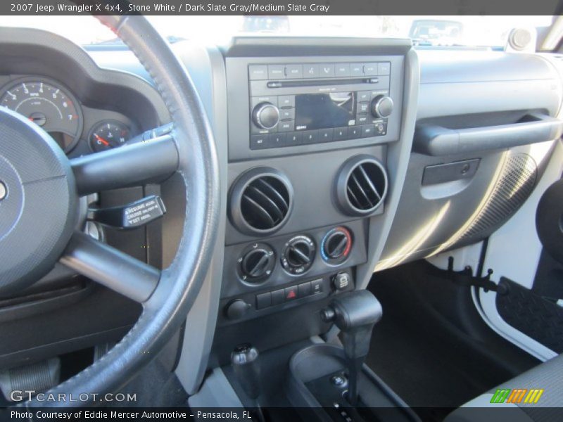 Stone White / Dark Slate Gray/Medium Slate Gray 2007 Jeep Wrangler X 4x4