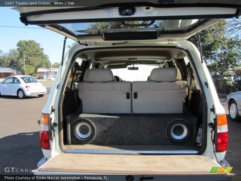 White / Oak 1997 Toyota Land Cruiser