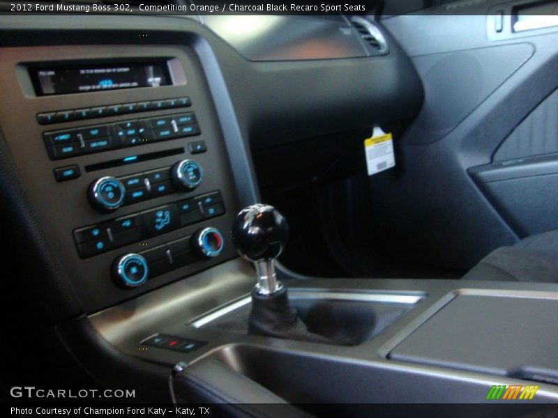 Controls of 2012 Mustang Boss 302