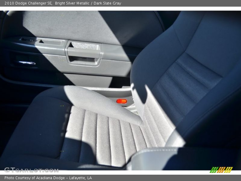 Bright Silver Metallic / Dark Slate Gray 2010 Dodge Challenger SE