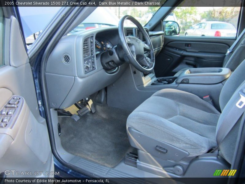 Dark Blue Metallic / Dark Charcoal 2005 Chevrolet Silverado 1500 Z71 Crew Cab 4x4