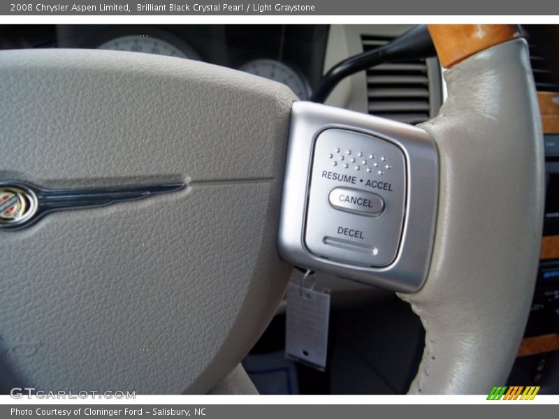 Brilliant Black Crystal Pearl / Light Graystone 2008 Chrysler Aspen Limited