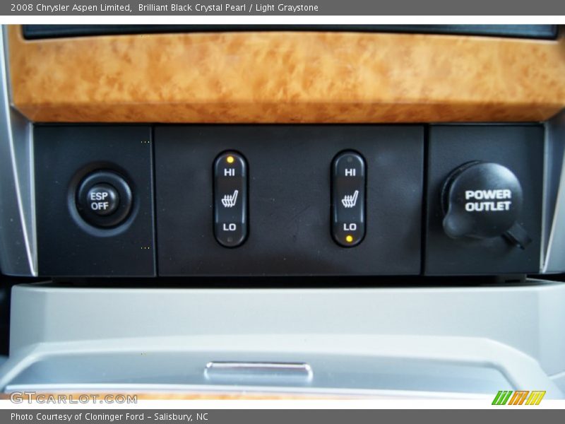Brilliant Black Crystal Pearl / Light Graystone 2008 Chrysler Aspen Limited