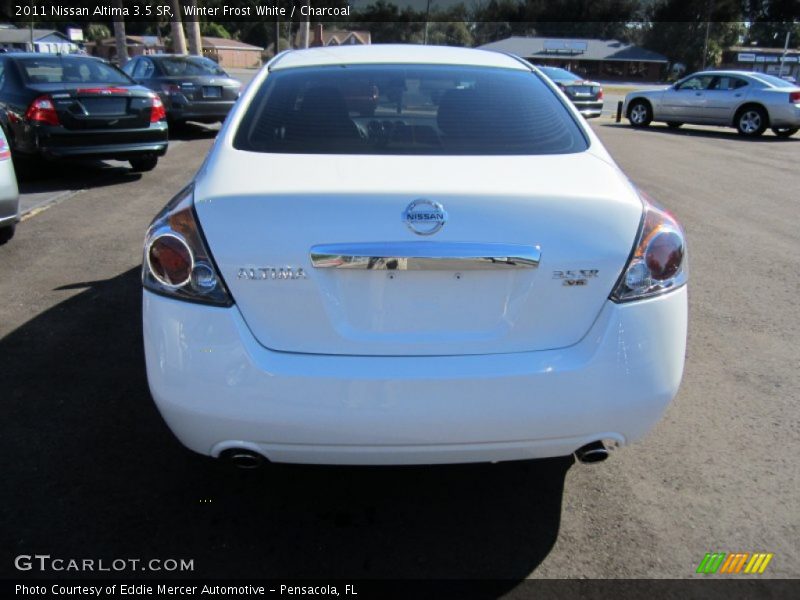 Winter Frost White / Charcoal 2011 Nissan Altima 3.5 SR