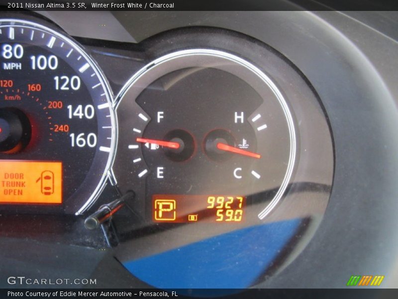 Winter Frost White / Charcoal 2011 Nissan Altima 3.5 SR