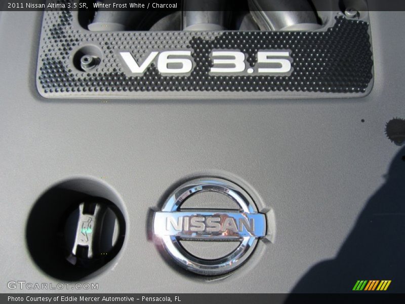 Winter Frost White / Charcoal 2011 Nissan Altima 3.5 SR