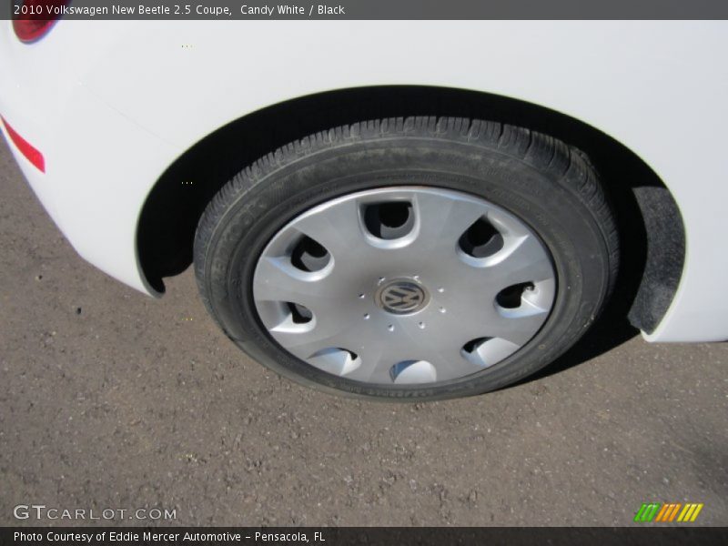 Candy White / Black 2010 Volkswagen New Beetle 2.5 Coupe