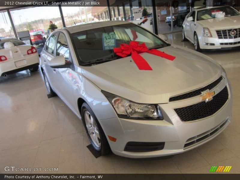 Silver Ice Metallic / Jet Black 2012 Chevrolet Cruze LT