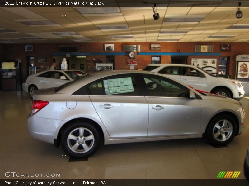 Silver Ice Metallic / Jet Black 2012 Chevrolet Cruze LT