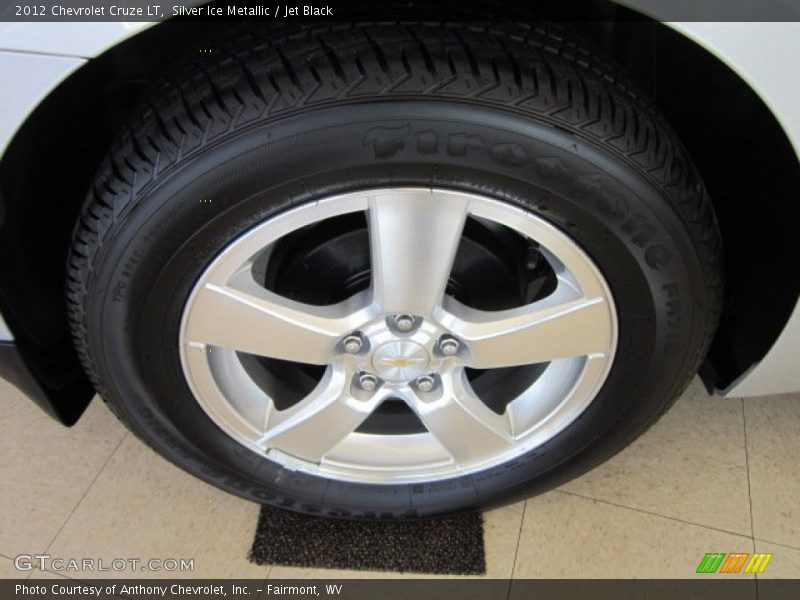 Silver Ice Metallic / Jet Black 2012 Chevrolet Cruze LT