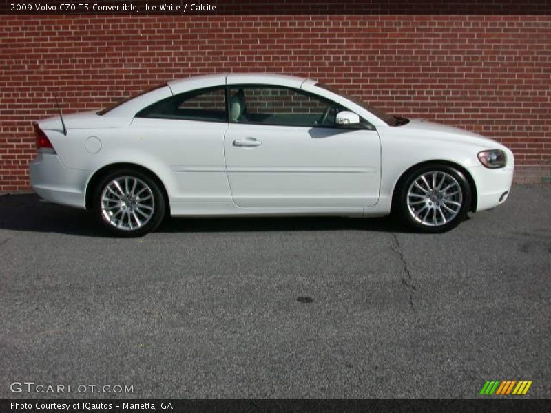 Ice White / Calcite 2009 Volvo C70 T5 Convertible