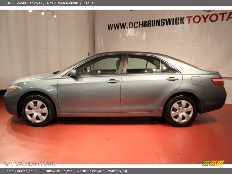 Aloe Green Metallic / Bisque 2009 Toyota Camry LE