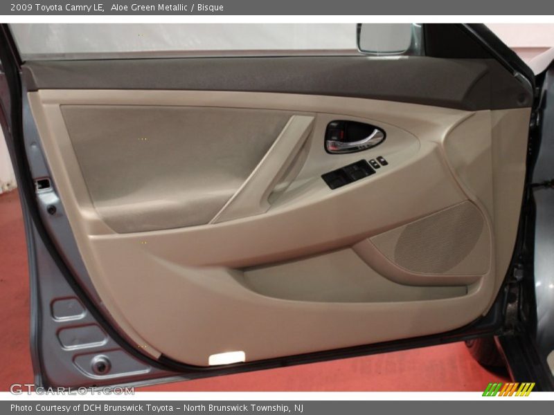 Aloe Green Metallic / Bisque 2009 Toyota Camry LE