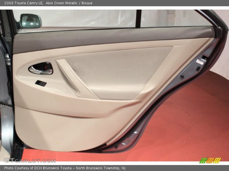 Aloe Green Metallic / Bisque 2009 Toyota Camry LE