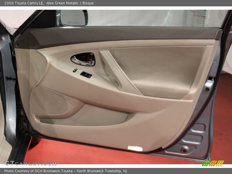 Aloe Green Metallic / Bisque 2009 Toyota Camry LE