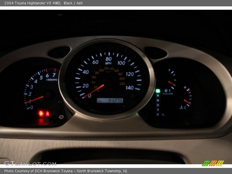 Black / Ash 2004 Toyota Highlander V6 4WD