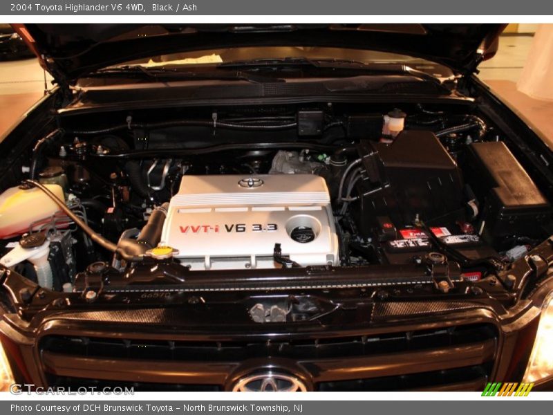 Black / Ash 2004 Toyota Highlander V6 4WD