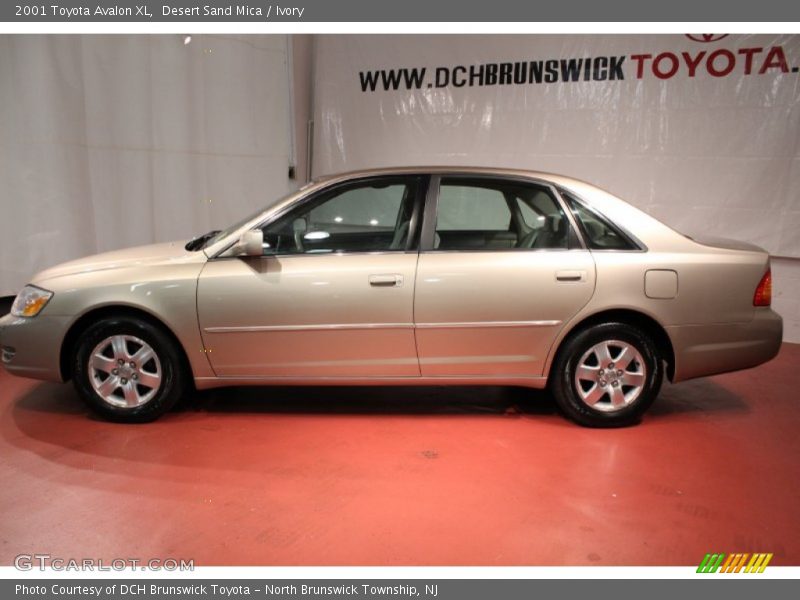 Desert Sand Mica / Ivory 2001 Toyota Avalon XL