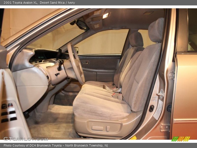 Desert Sand Mica / Ivory 2001 Toyota Avalon XL