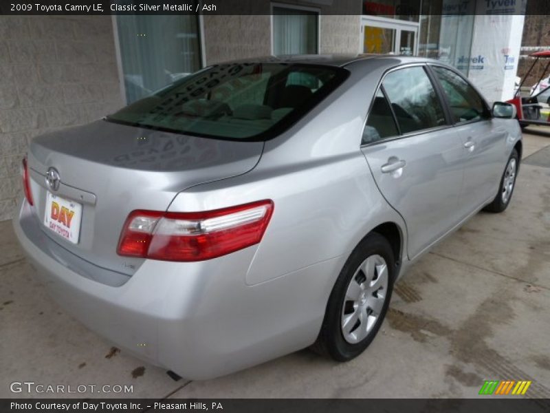 Classic Silver Metallic / Ash 2009 Toyota Camry LE