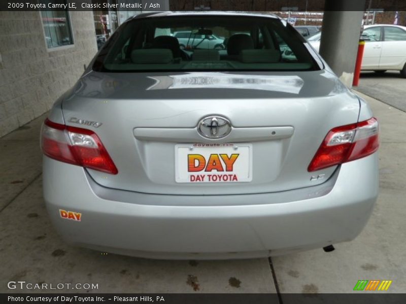 Classic Silver Metallic / Ash 2009 Toyota Camry LE