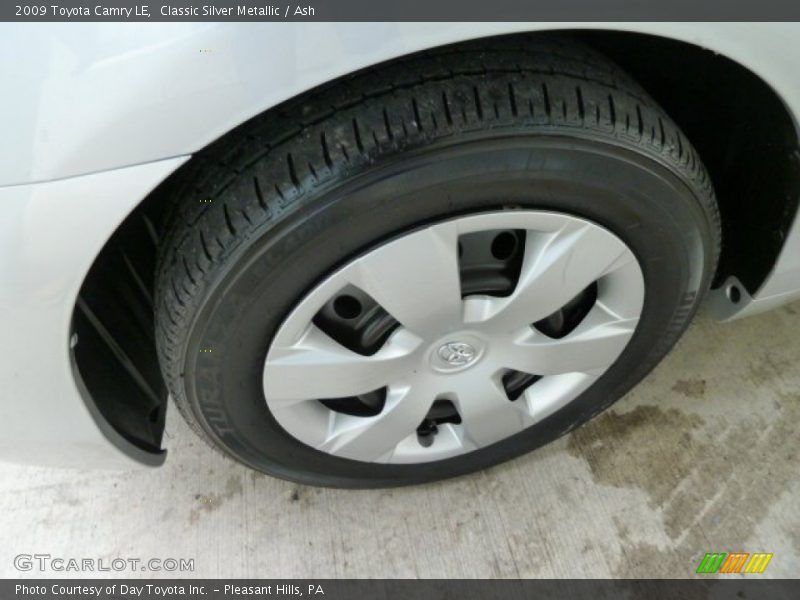 Classic Silver Metallic / Ash 2009 Toyota Camry LE