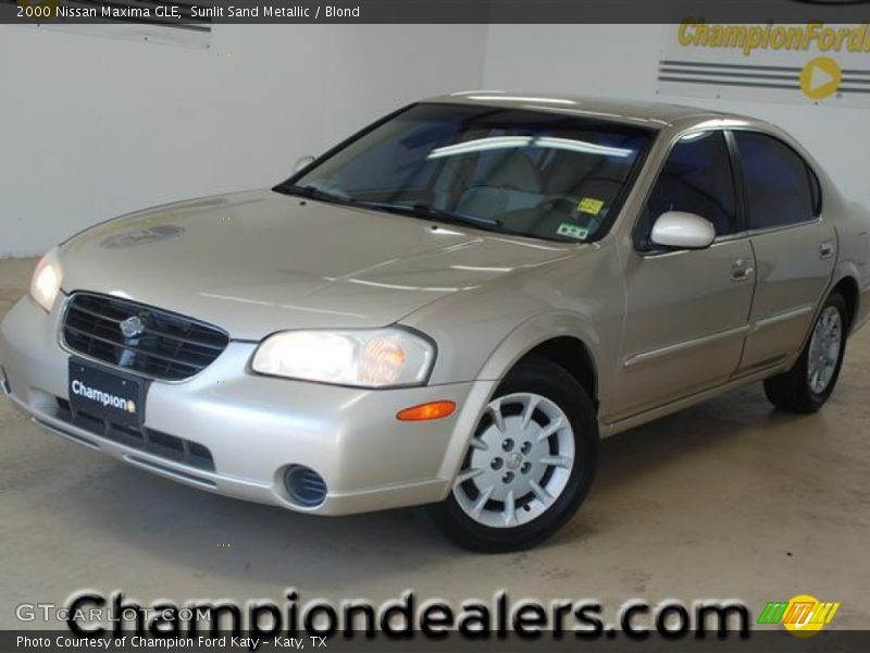 Sunlit Sand Metallic / Blond 2000 Nissan Maxima GLE