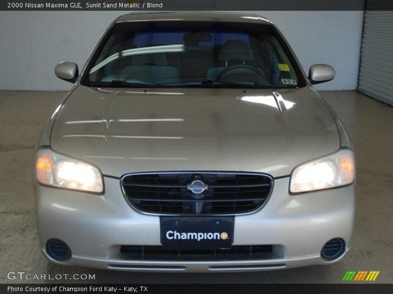 Sunlit Sand Metallic / Blond 2000 Nissan Maxima GLE