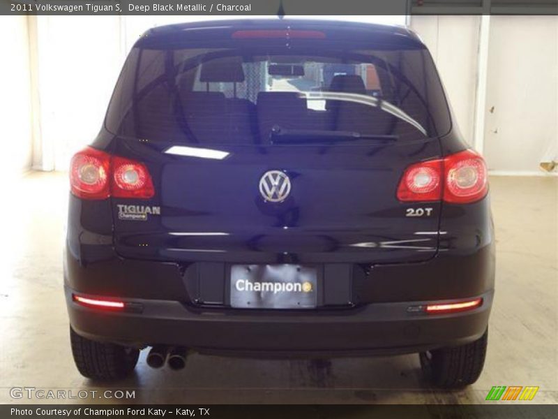 Deep Black Metallic / Charcoal 2011 Volkswagen Tiguan S