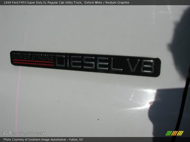 Oxford White / Medium Graphite 1999 Ford F450 Super Duty XL Regular Cab Utility Truck