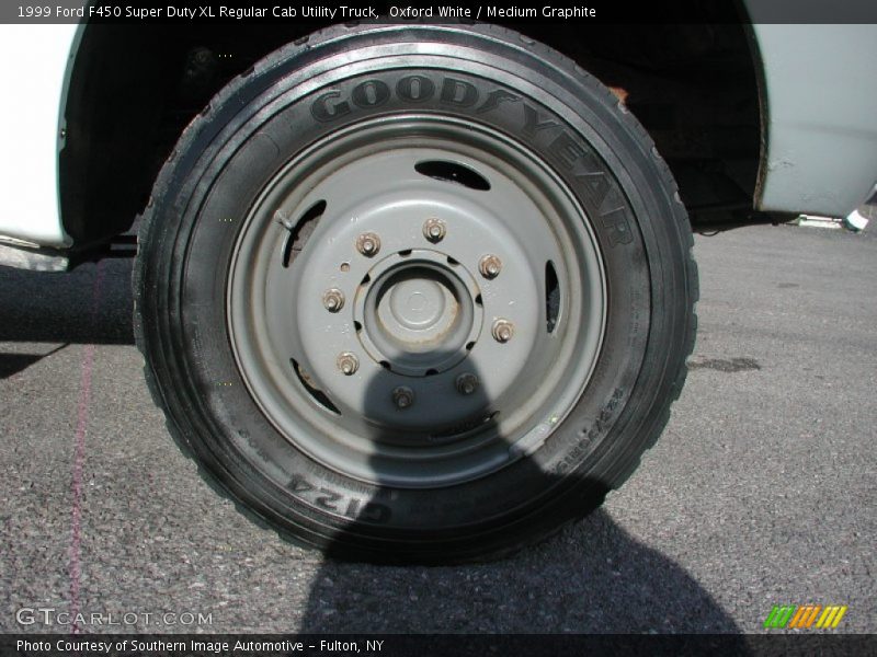 Oxford White / Medium Graphite 1999 Ford F450 Super Duty XL Regular Cab Utility Truck