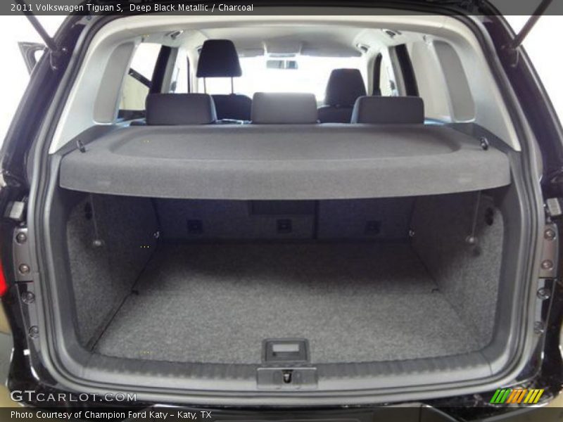 Deep Black Metallic / Charcoal 2011 Volkswagen Tiguan S
